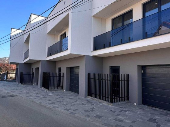 Продаються Таунхауси Мукачево