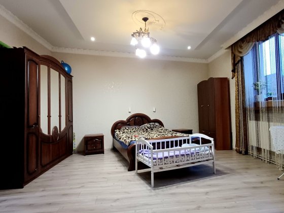 ГАРНИЙ Будинок Помірна ціна Мукачево