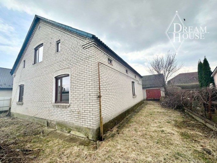 Продаж будинку з білої цегли - фото 1