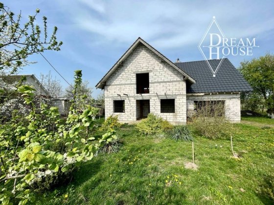 Продаж новозбудованого будинку поруч з лісом Нововолынск