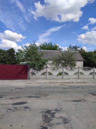 Продам будинок місто Звягель. Або обмін на 3 квартиру - фото 1
