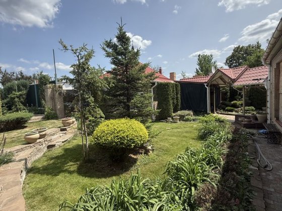 Продам шикарний ,новий будинок ,можно по сертифікату