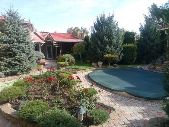 Продаётся газ дом, центр Отличное место Ремонт Возможно по сертификату