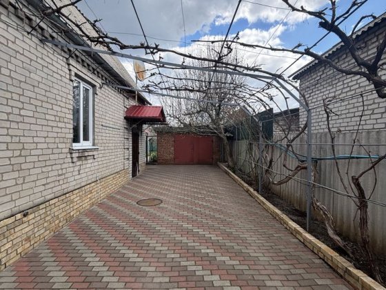 Продается дом. В хоромом состоянии. Можно по сертифиакату.