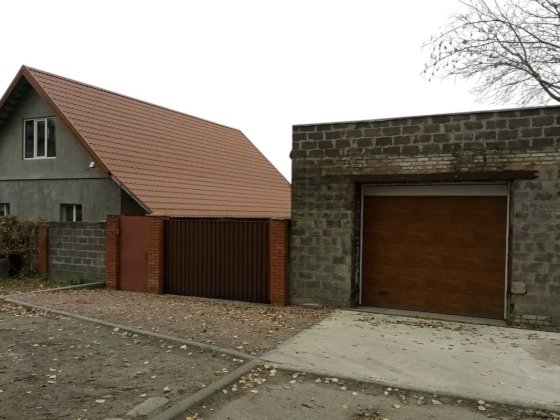 Продаётся газ дом, с рем, мебелью, техн. Центр. Можно по сертификату.