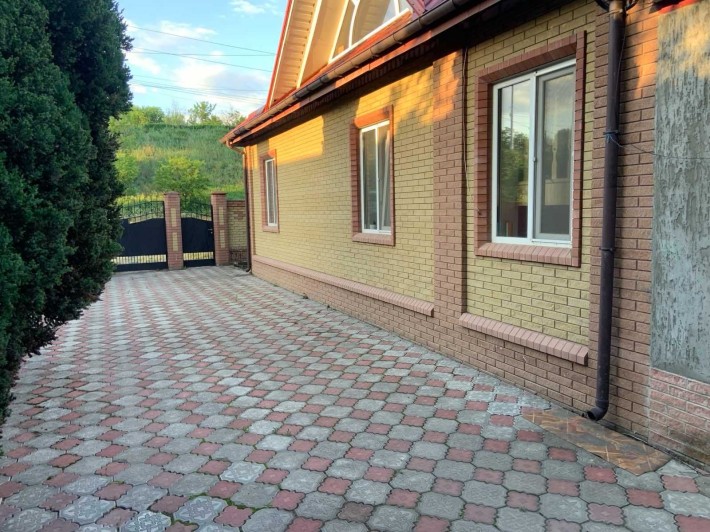 Продается дом в центре города. Продажа по сертификату. - фото 1