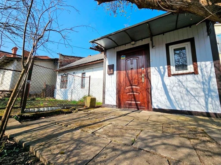 Власний будинок в центр. частині міста Стрий за ціною квартири... - фото 1