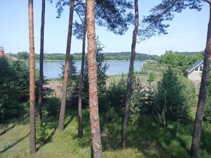 Українка, Садиба 2000м.кв. на березі річки Козинка, в лісі - фото 1