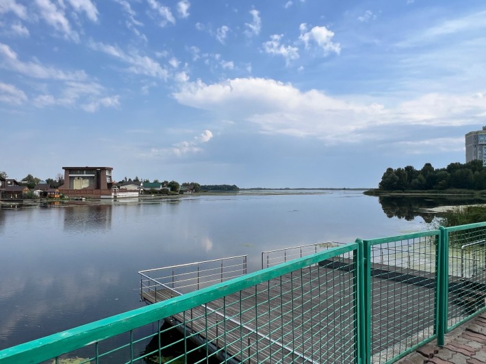 Ексклюзивний будинок з виходом у Дніпро та власним  елінгом - фото 1