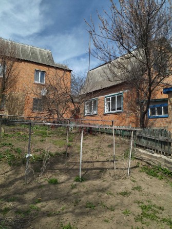 Продаж частини будинку два поверхи - фото 1