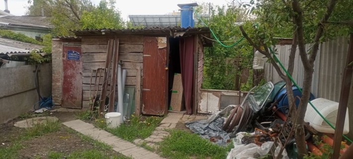 Продається пів будинку біля жд лікарні в М фастів - фото 1