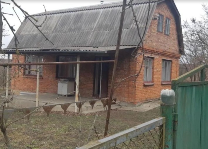 Продаж цегляного будиночка Ракове, масив Сонячний. 9 соток ділянка. - фото 1