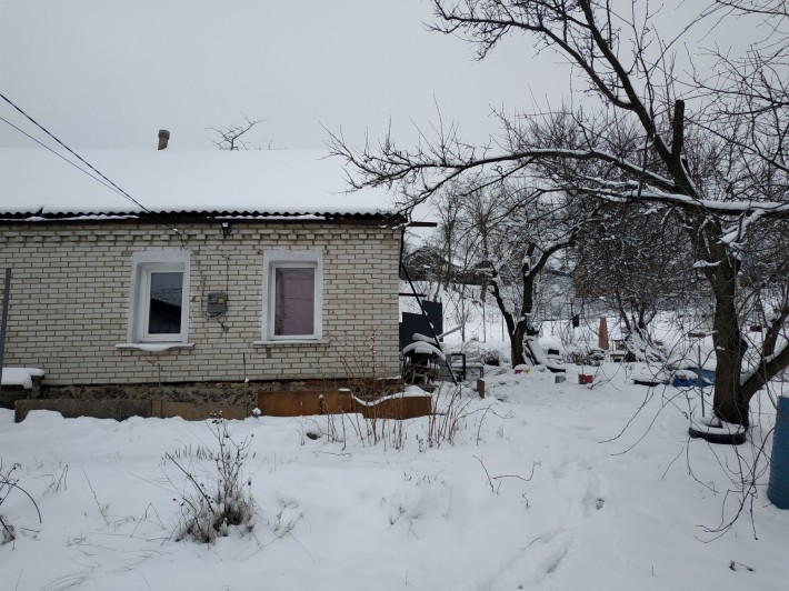 Продам 1/2  будинку в місті Фастові - фото 1