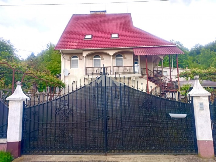 Продається розкішна вілла у Хусті - фото 1