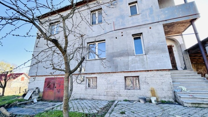 Продаж будинку на Старому місті за ціною квартири - фото 1