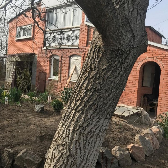 Продається гарний двоповерховий будинок - фото 1