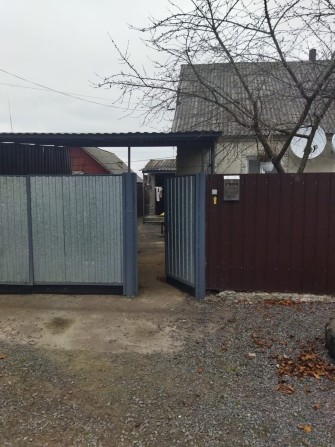 Продам половину будинку - фото 1