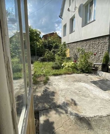Продаж 2 пов.будинку, земл. 10 сот, 275.4 кв.м, 5 кім.,пров.Молодіжний - фото 1