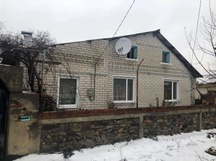 Продам 1/2 часть дома со всеми удобствами в Чугуеве! - фото 1