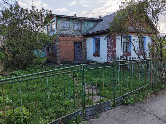 Будинок Книжківці  Центр Будинок 33 сотки  землі Н Хмельницький