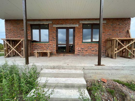 Продаж будинку разом  з ділянкою.  Озерна Хмельницкий