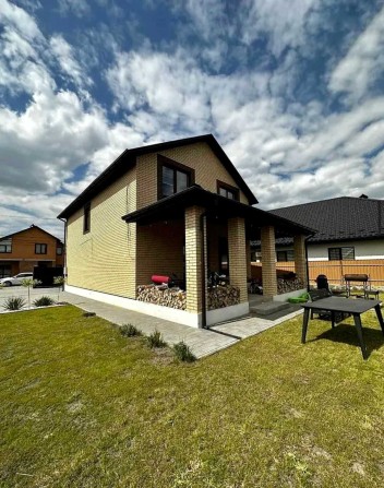Продаж 2 поверхового будинку з ремонтом Перемичка - фото 1