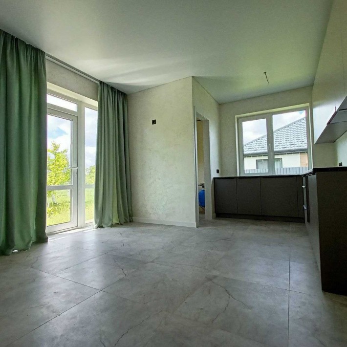Продаж будинку 100 кв. м з ремонтом - фото 1