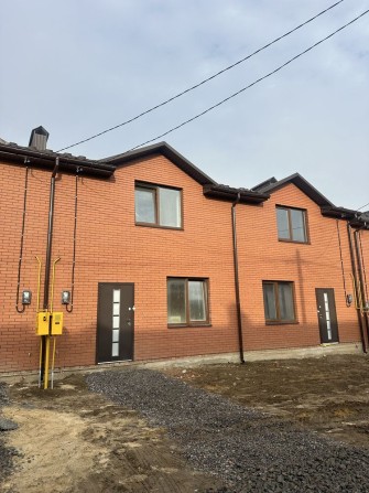 Продаж таунхауса в с. Агрономічне - фото 1