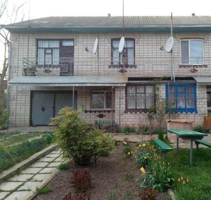Продам будинок у Ладижині. Терміново!
54 000 $ - фото 1