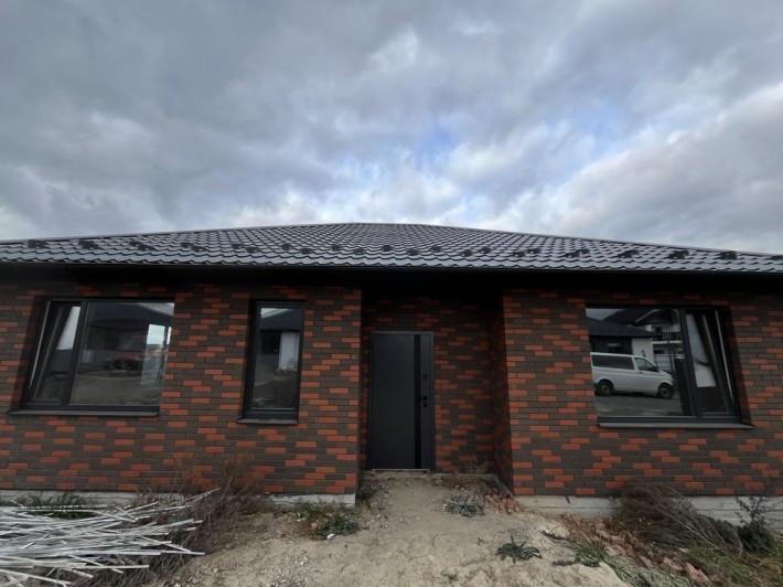 Продаж 1 поверхового будинку в Зарванцях. - фото 1