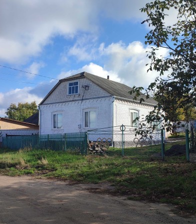 Продається цегляний  будинок - фото 1