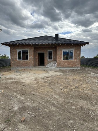 Будинок у селі Боратин - фото 1