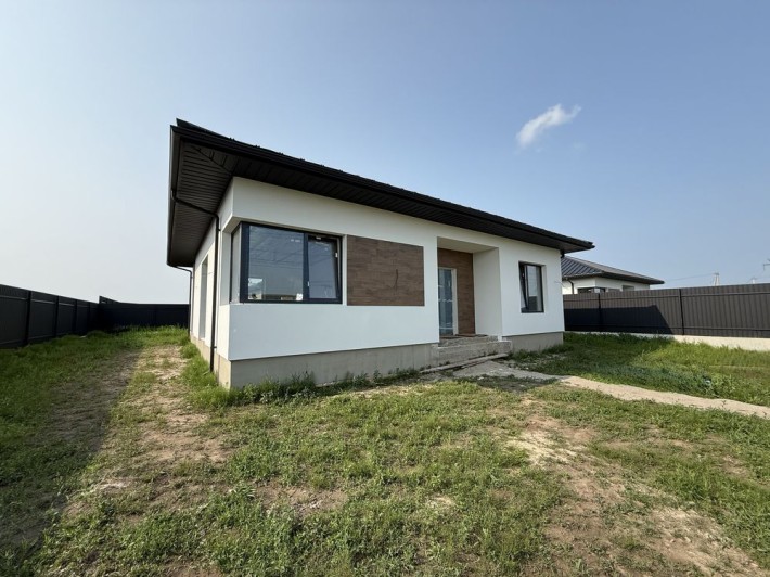 Продаж якісного будинку 125м2. в котеджному містечку у Боратині - фото 1
