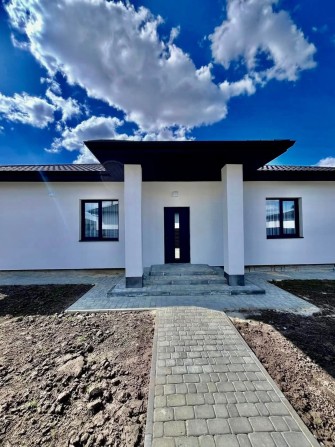 Продаж будинку з гарним ремонтом, Боратин Луцький район - фото 1