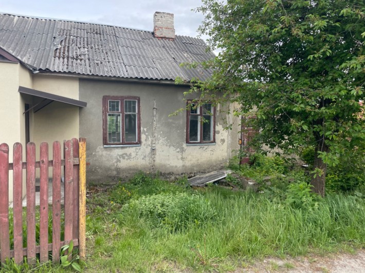 Продам ХОРОШУ 2кімнатнУ квартиру половину будинку Горохів дешево - фото 1