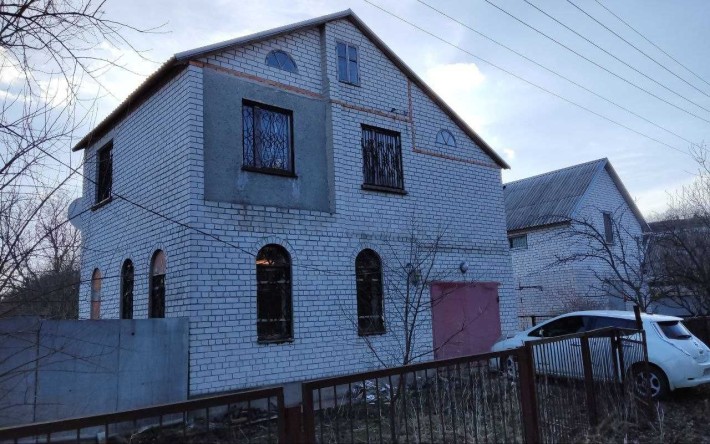 Реальный!Продам монолит.дачный дом в С.Т. на берегу реки в Подгородном - фото 1