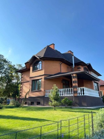 Продам шикарный 2х этажный дом в Обуховка Кировское - фото 1