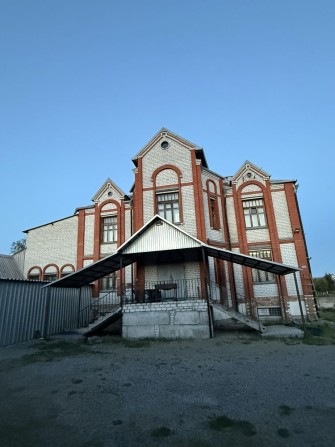 Продаж будинку в самому центі села Орлівщина - фото 1