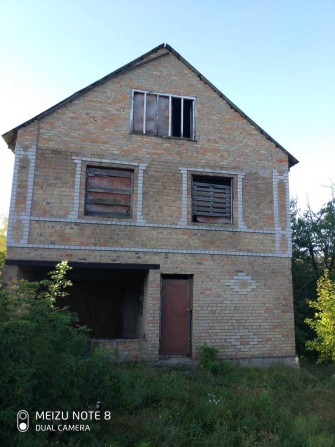 Продам дом без внутрішніх робіт, під кап ремонт - фото 1