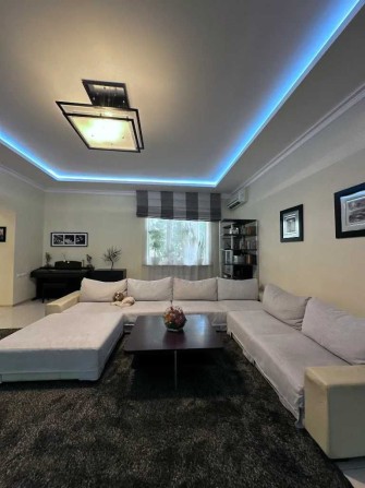 Продам дом в Новоалександровке - фото 1