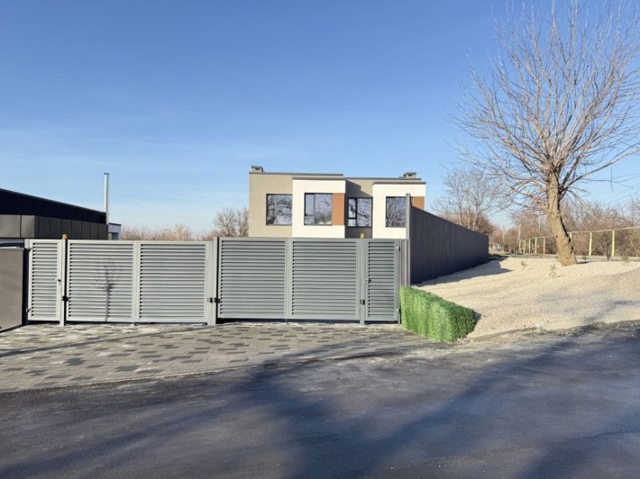 Продам Таунхаус 90 м2,Новоалександровка, супер место! - фото 1