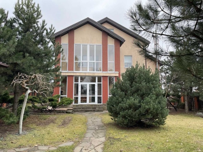 Продам дом с басейном в Новоалександровке - фото 1
