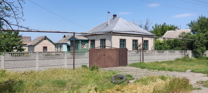 Продам кирпичный дом - фото 1