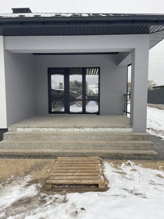 Продаж гарного сучасного будинку біля річки. - фото 1