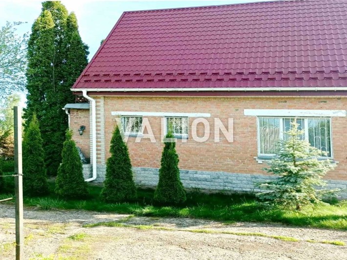 Продається цегляний будинок у Житомирській обл., с. Лисівка - фото 1