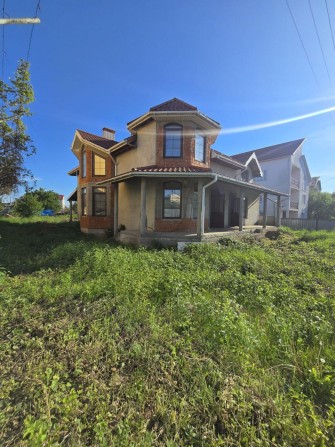 Продаж просторого будинку в Минаї! - фото 1