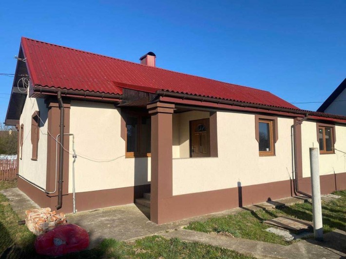 Будинок в селі Угорники - фото 1