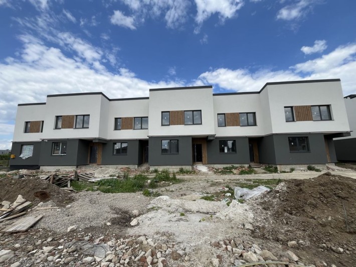 Продається таунхаус 118м,Сирець,Комунікації,Асфальт,Крихівці.Місто - фото 1