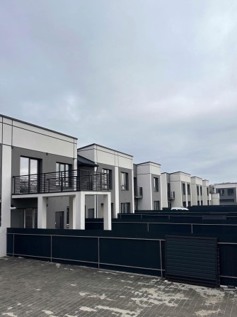 Шикарний Таунхаус в Топовій локації 144 м2 м - фото 1