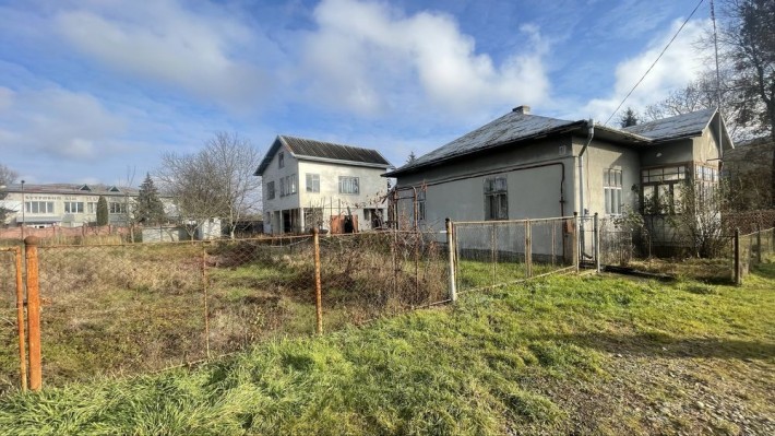 Продається будинок з земельною ділянкою - фото 1